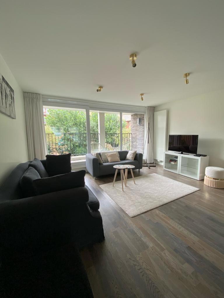 Recent En Lichtrijk Duplex-Appartement Te 웬두이니 외부 사진